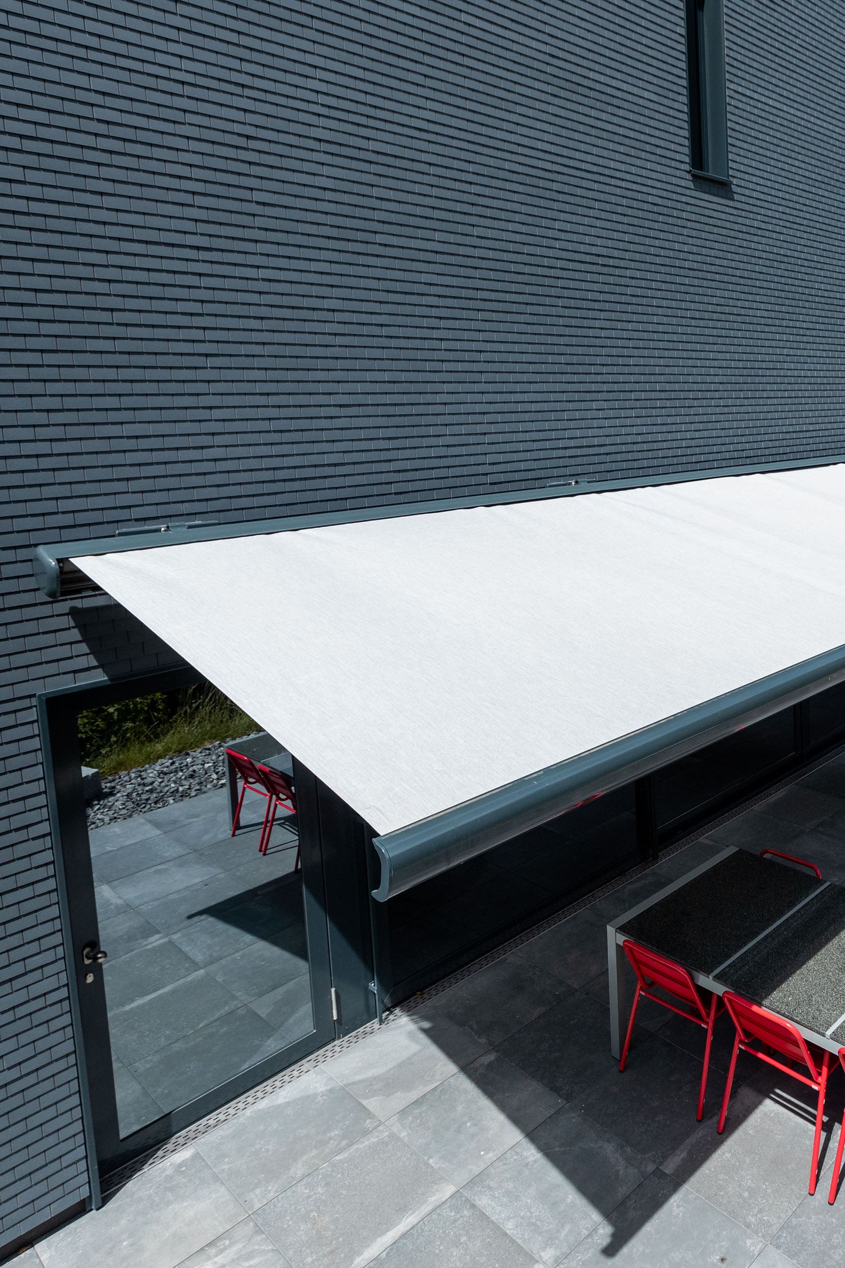 DELU – Store toile de terrasse