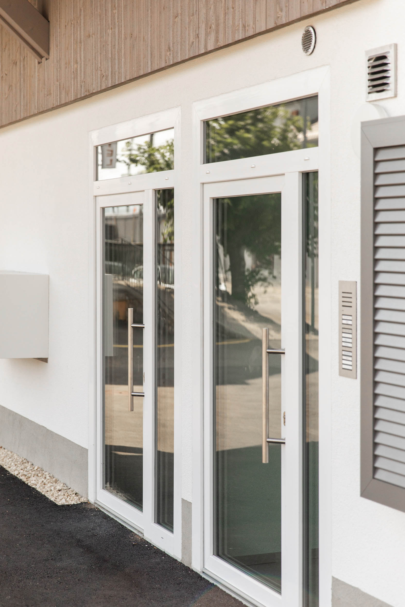 Porte d’entrée PVC et PVC-Aluminium
