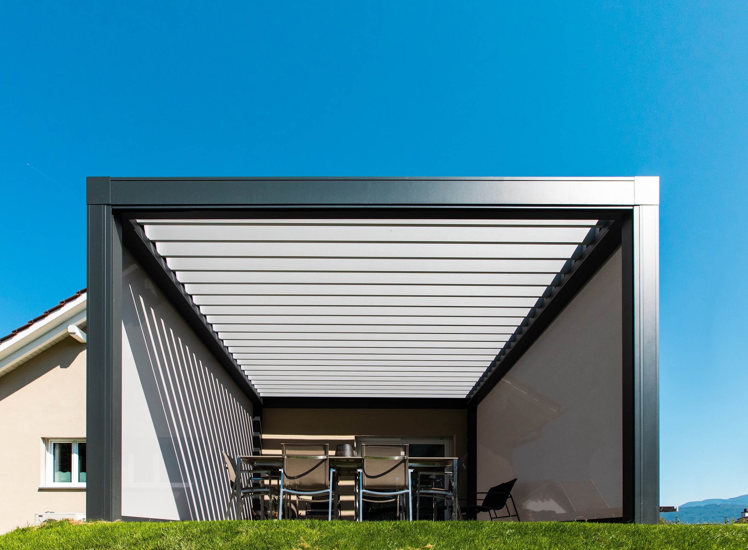 JEMO – Pergola bioclimatique