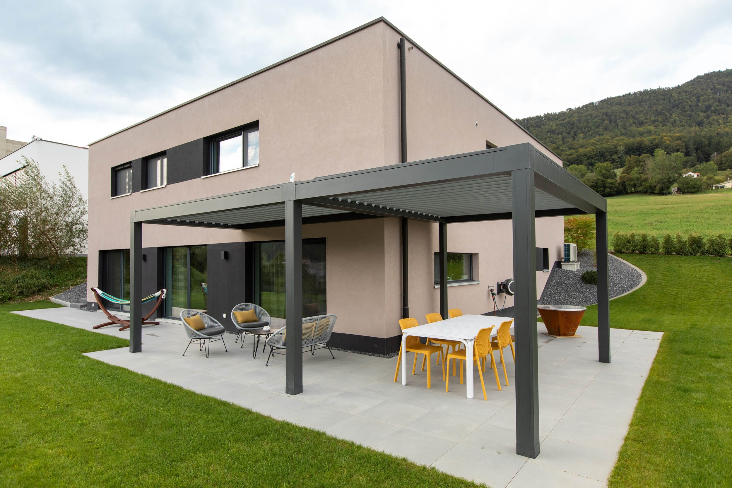 JOFA -Pergola bioclimatique