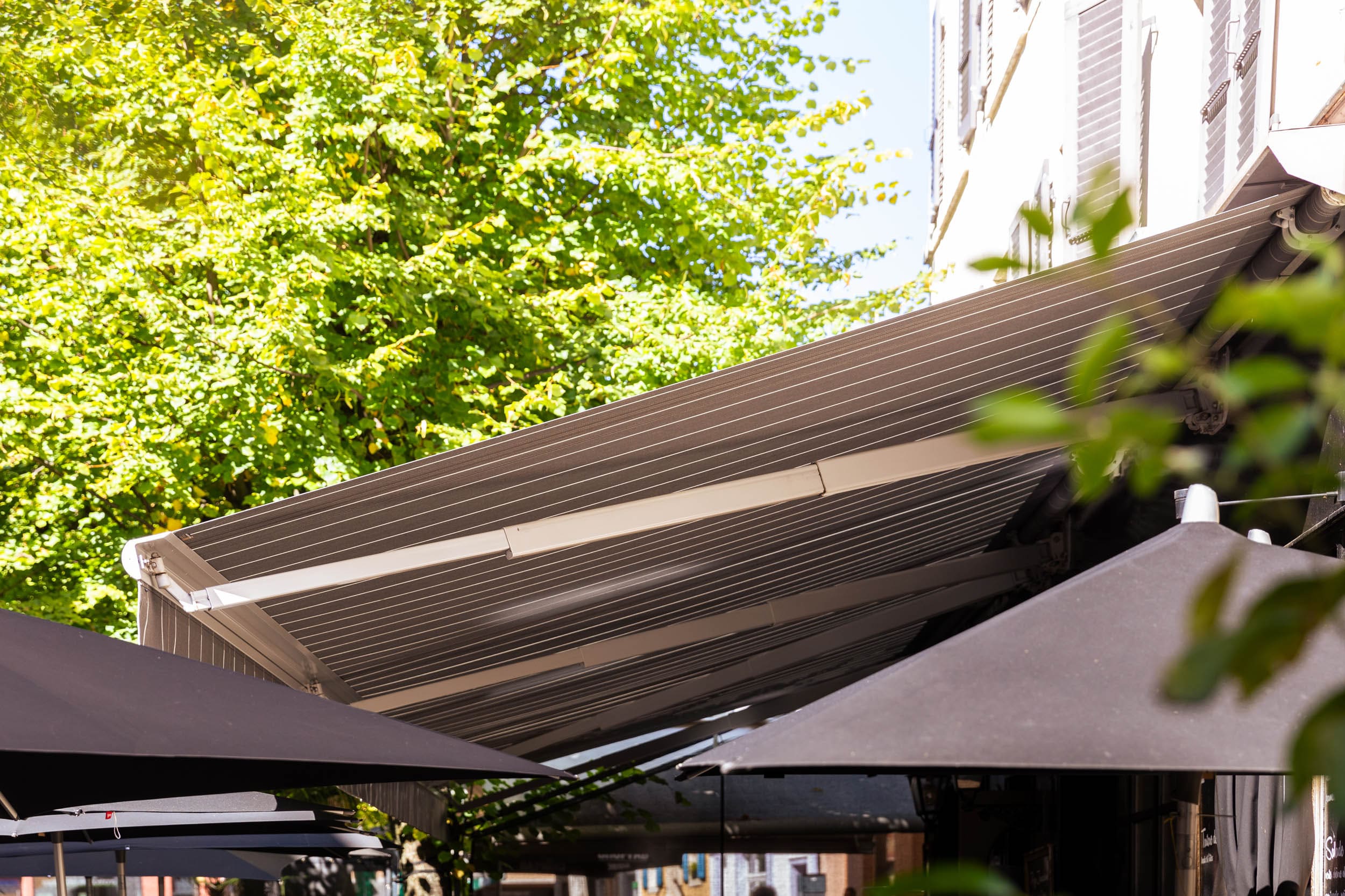 RECR – Store toile de terrasse