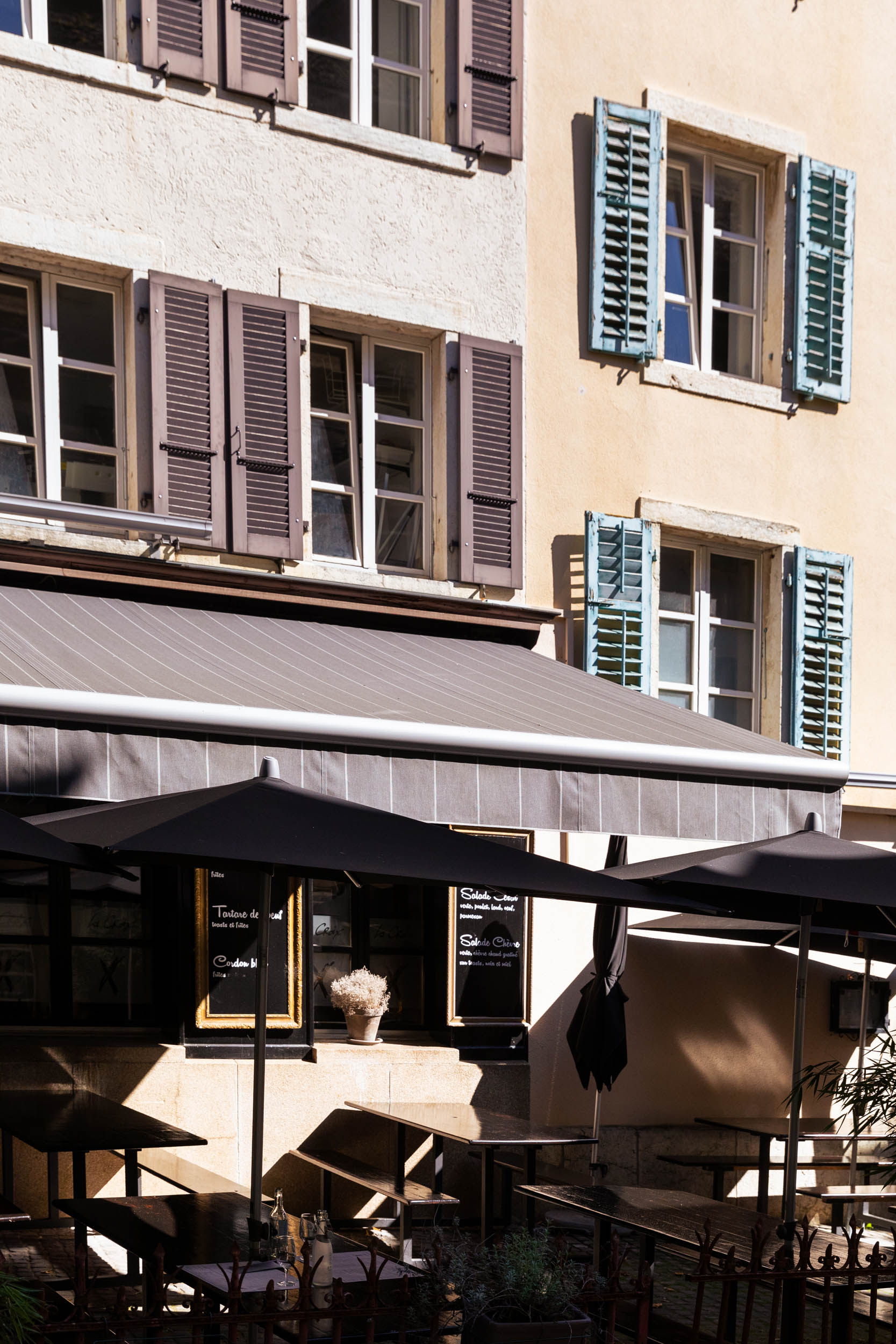 RECR – Store toile de terrasse