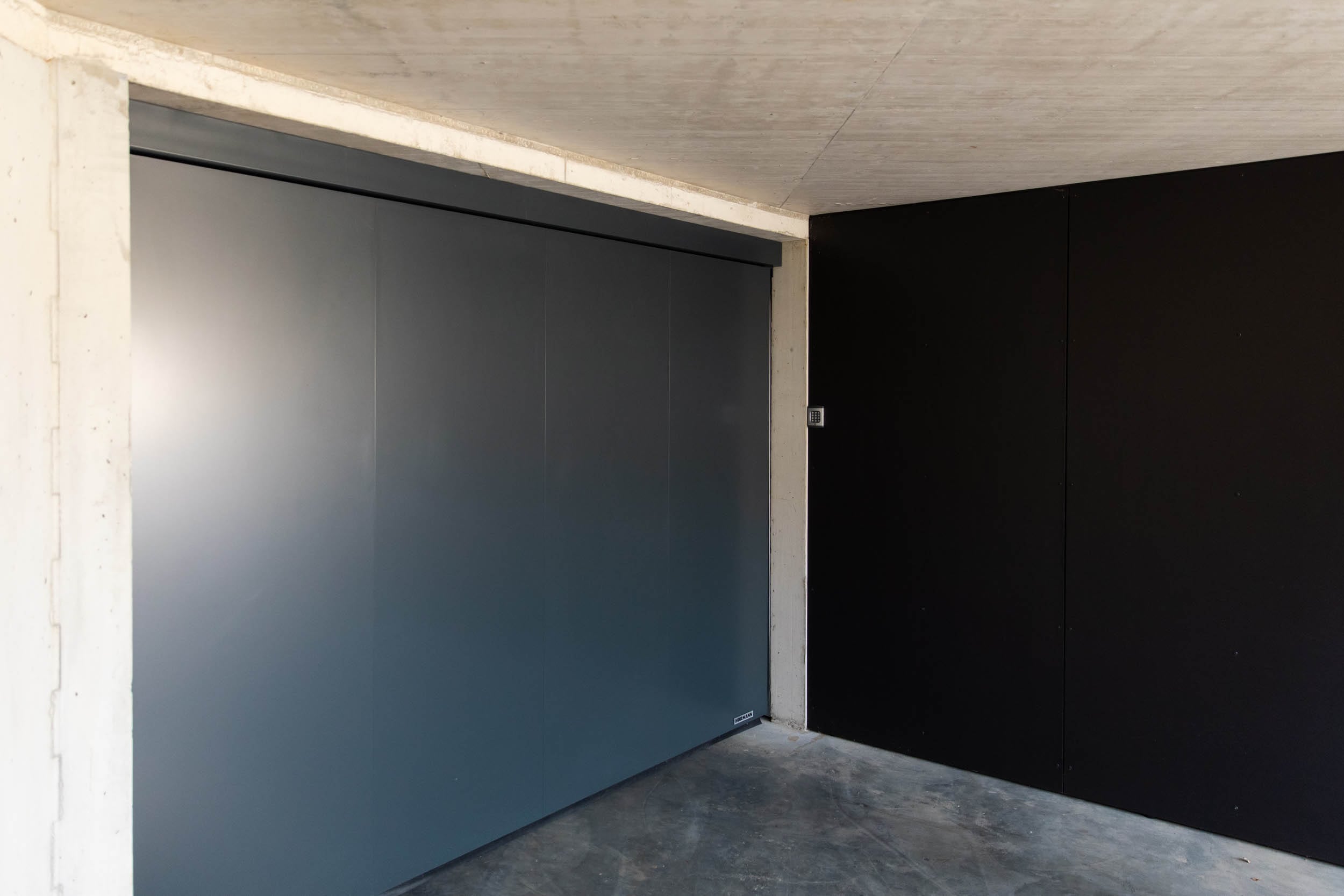 RETE – Porte de garage basculante