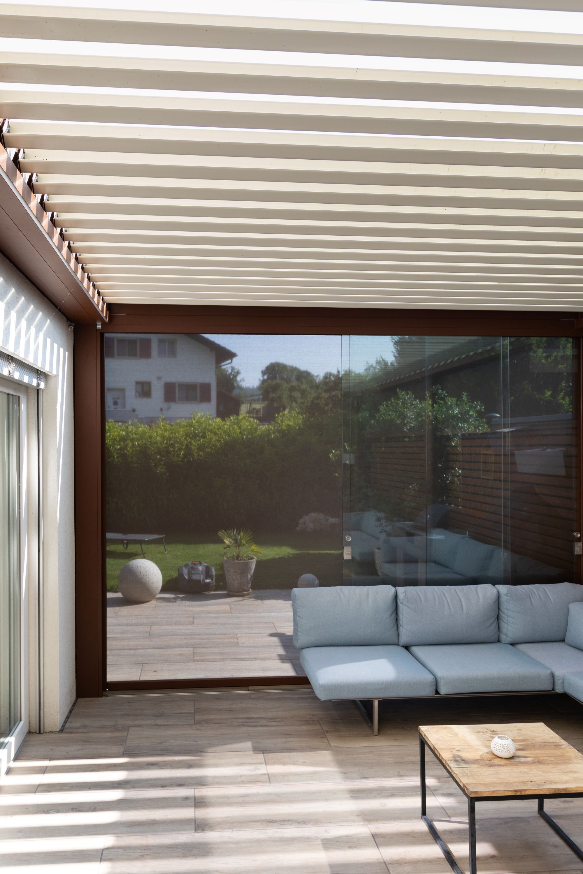 YAJE – pergola bioclimatique